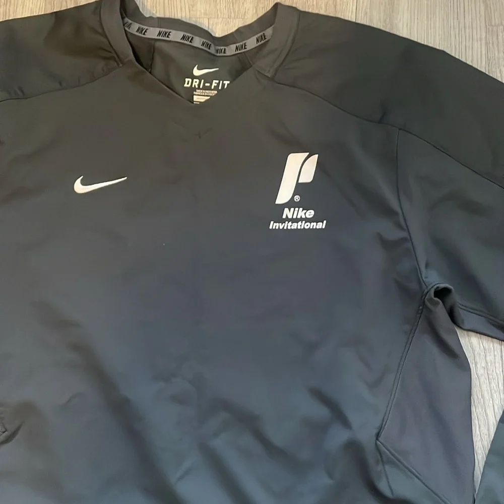 Nike Mens Dri-Fit V-neck Long-sleeve shirt - Picture 2 of 5